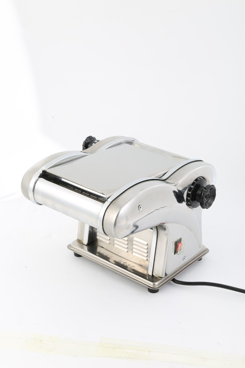 Pasta Machine Electric - เครื่องทำเส้นก๋วยเตี๋ยวไฟฟ้า JCD-10L สำหรับใช้ในบ้าน