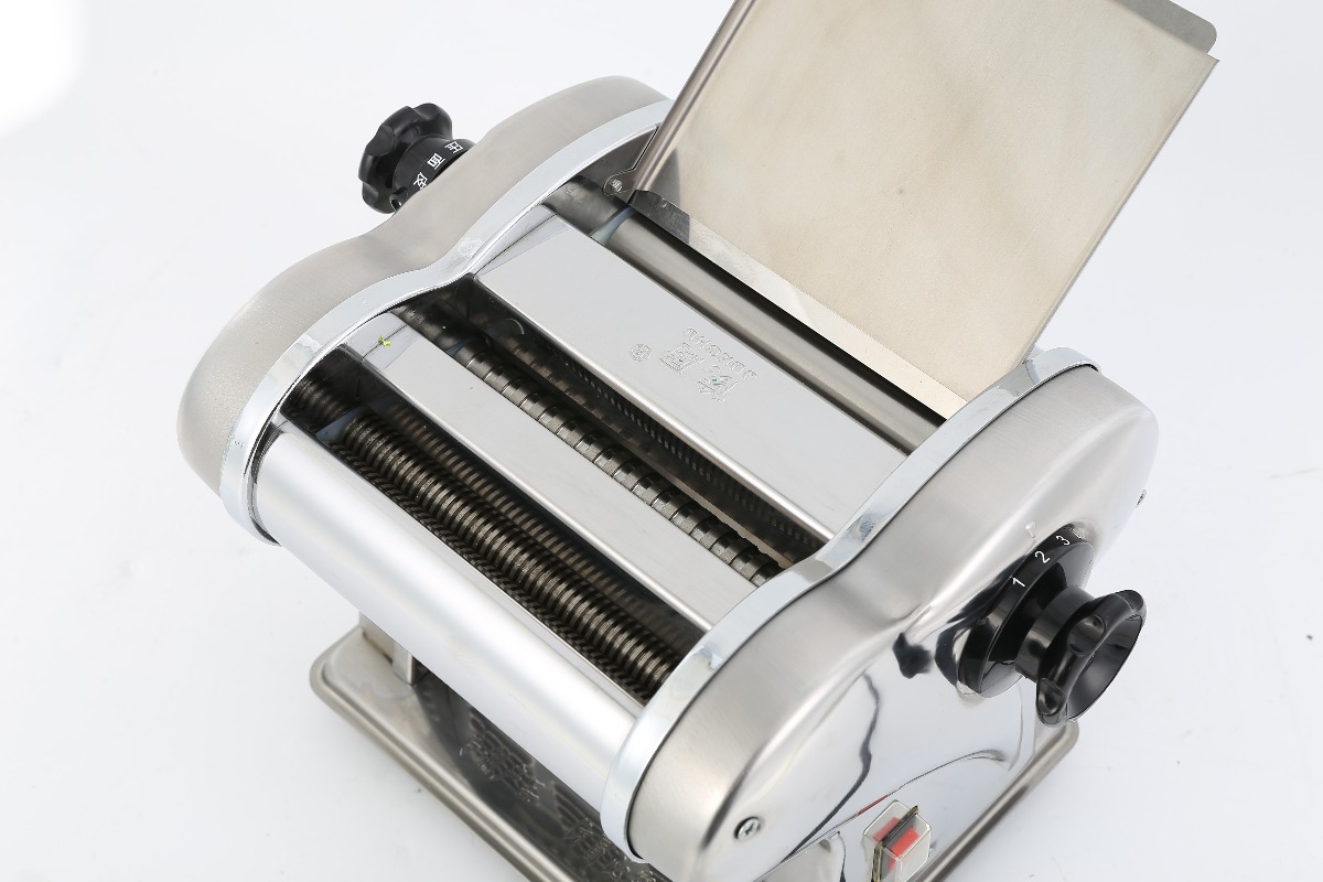 เครื่องทำเส้นก๋วยเตี๋ยวไฟฟ้าใน - Pasta Machine Electric บทวิจารณ์และราคา