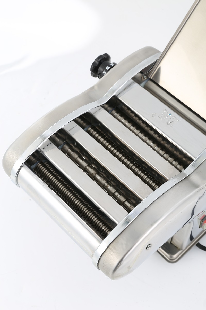 เครื่องทำเส้นก๋วยเตี๋ยวไฟฟ้า J - Pasta Machine Electric บทวิจารณ์และราคา
